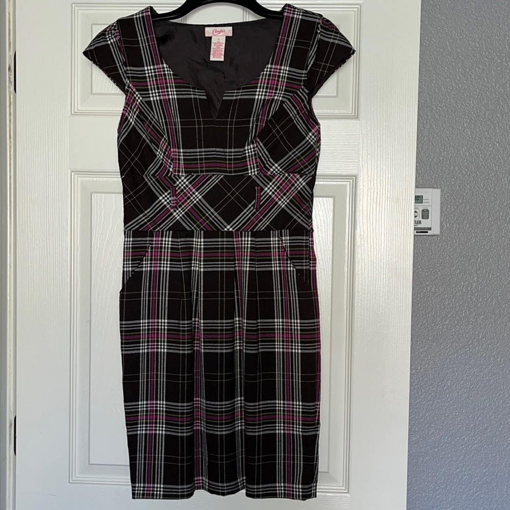 Candie’s size 5 plaid dress with pockets